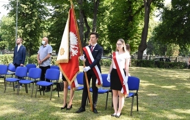 Poczet sztandarowy I Liceum Og&oacute;lnokształcącego w Tczewie