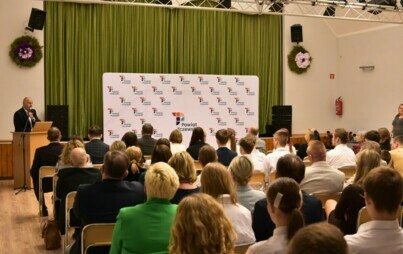 Zdjęcie do Starosta nagrodził sportowc&oacute;w i działaczy kultury