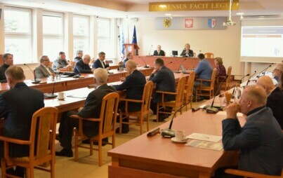 Zdjęcie do 23 kwietnia odbyła się LXX sesja Rady Powiatu Tczewskiego VI kadencji