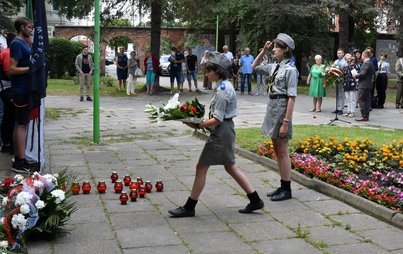 Zdjęcie do W hołdzie Powstańcom Warszawskim